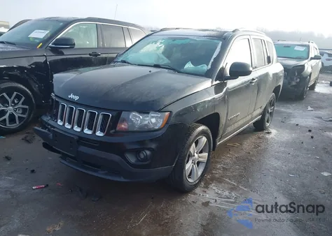 2016 Jeep Compass Sport z USA, uszkodzony, nr VIN 1C4NJCBA7GD600401